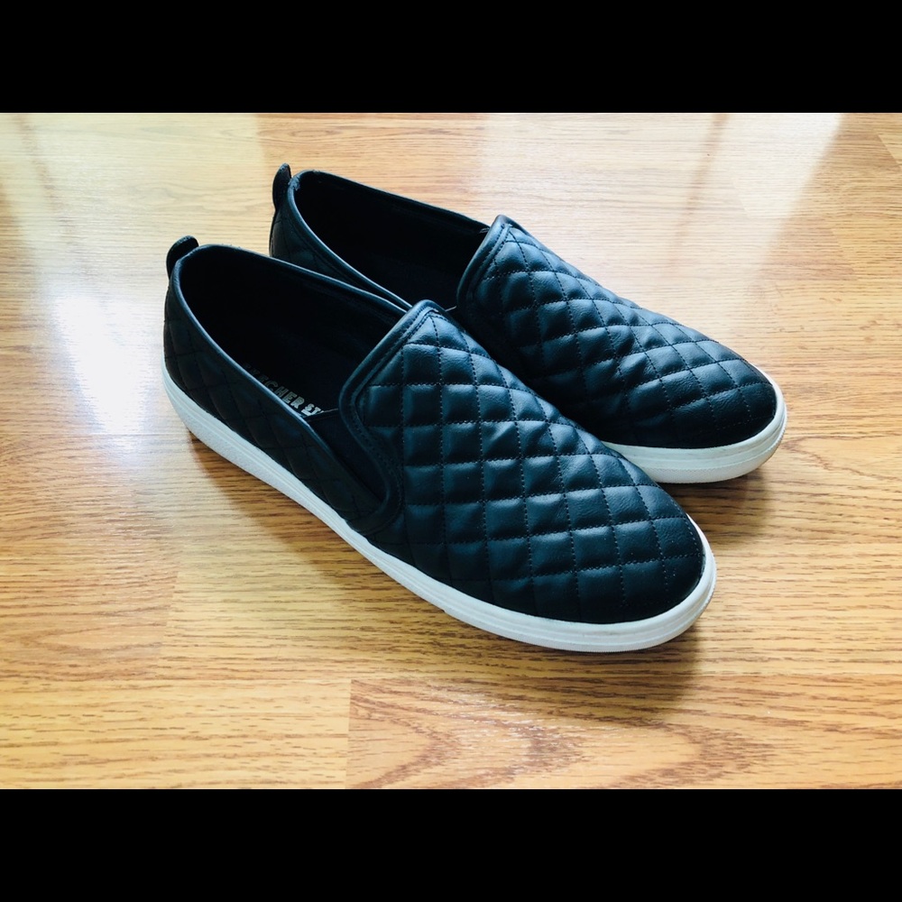 Sketchers Street air-cooled memory foam flats